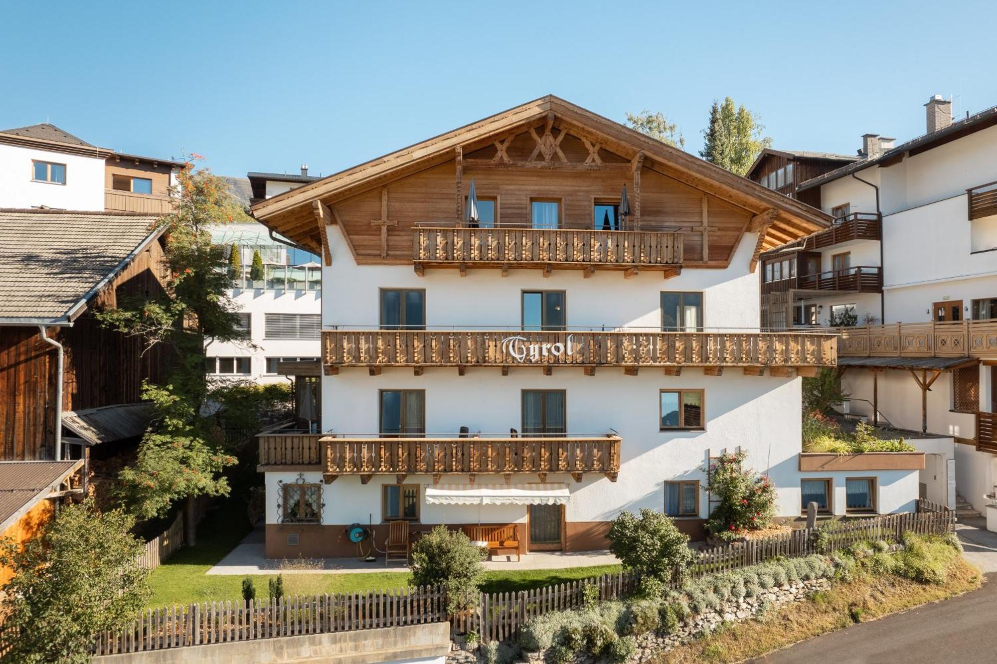 Apart Tyrol Inkl Der Super Sommer Card Im Sommer 2025 세르파우스 외부 사진