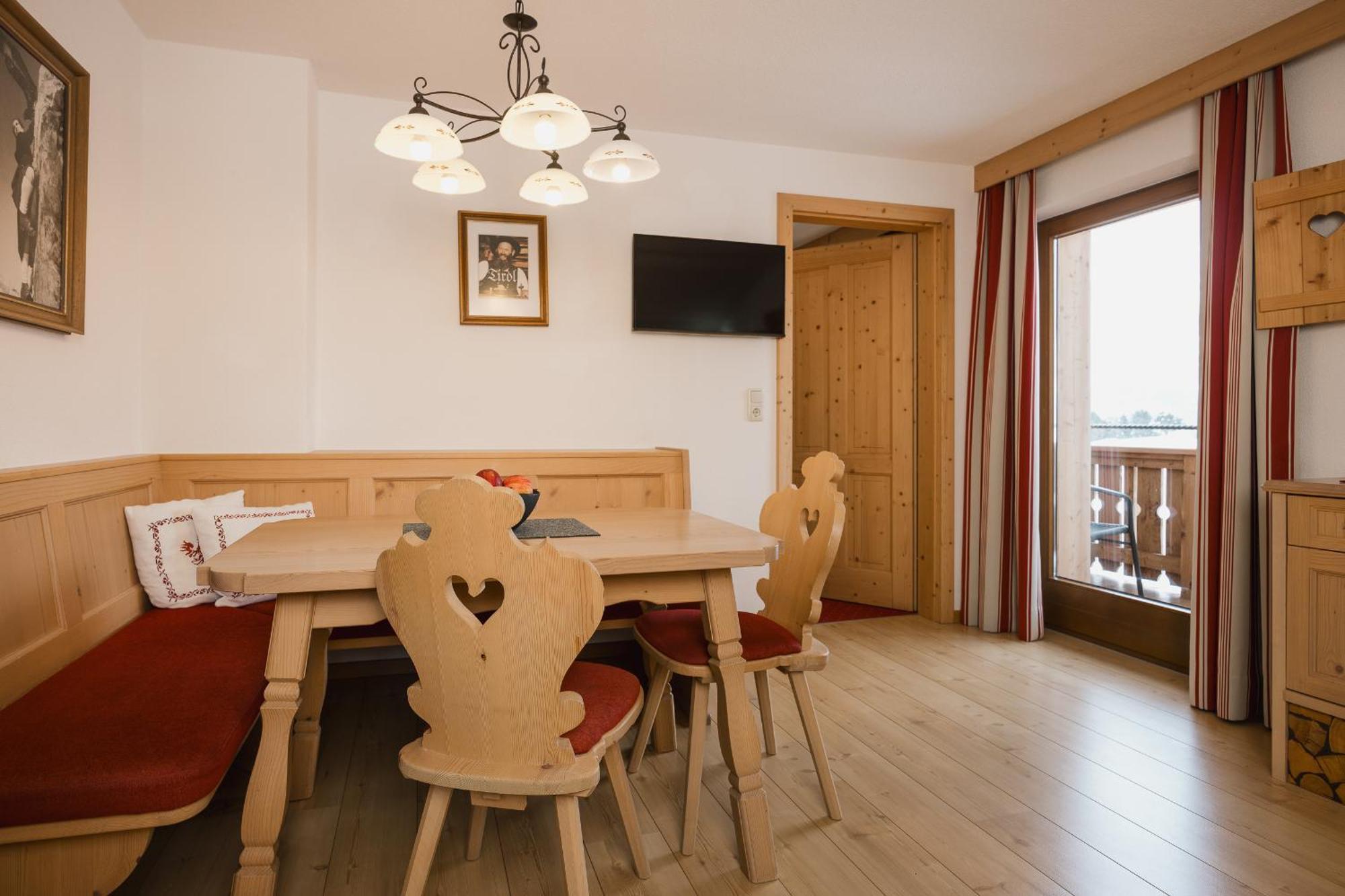 Apart Tyrol Inkl Der Super Sommer Card Im Sommer 2025 세르파우스 외부 사진