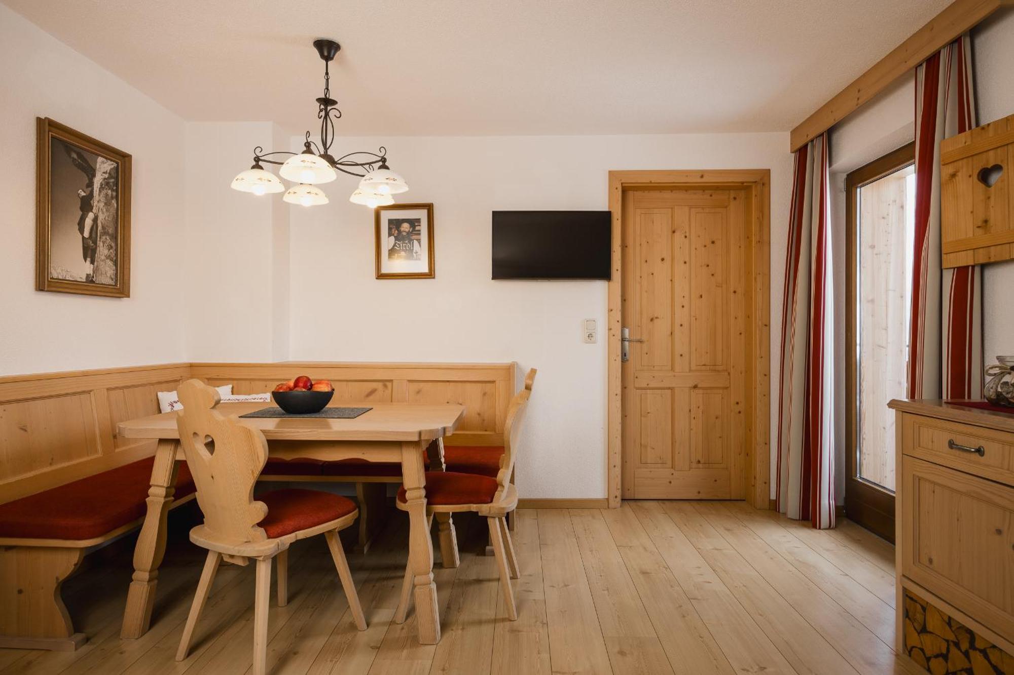 Apart Tyrol Inkl Der Super Sommer Card Im Sommer 2025 세르파우스 외부 사진