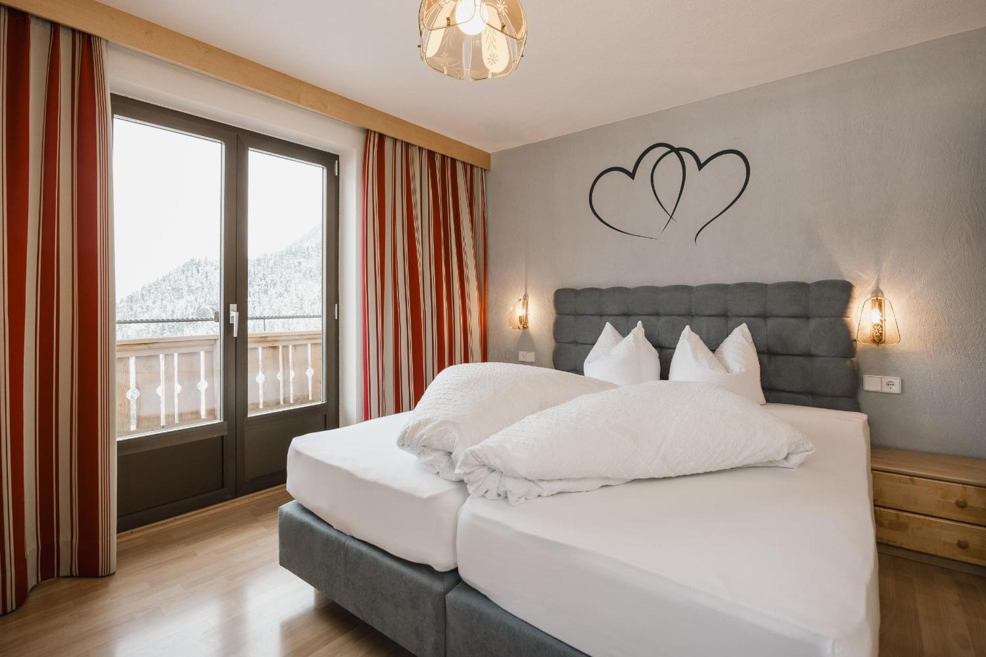 Apart Tyrol Inkl Der Super Sommer Card Im Sommer 2025 세르파우스 외부 사진